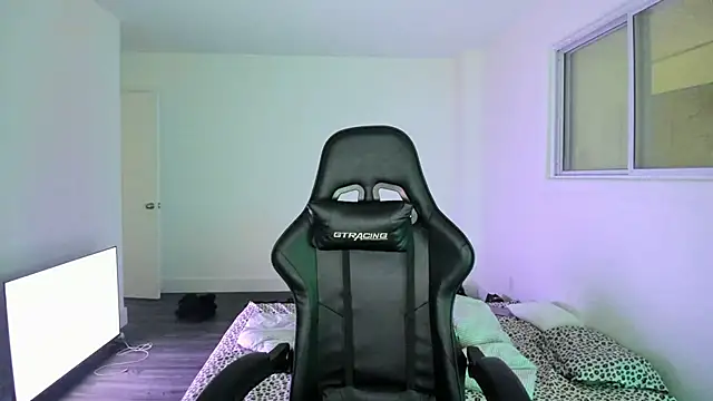 MelSaunders online show from 02-16-25, 02:53