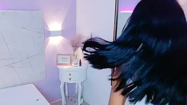 AbrilBrent online show from 11-28-25, 07:49