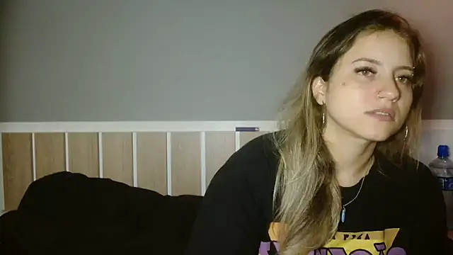 Snapshot of 520_Loirex_741 chatting on 12-15-24, 02:19 520 Loirex 741 online show from 12-15-24, 02:19