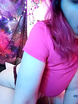 Snapshot of EverlyEster chatting on 12-08-24, 09:57 EverlyEster online show from 12-08-24, 09:57