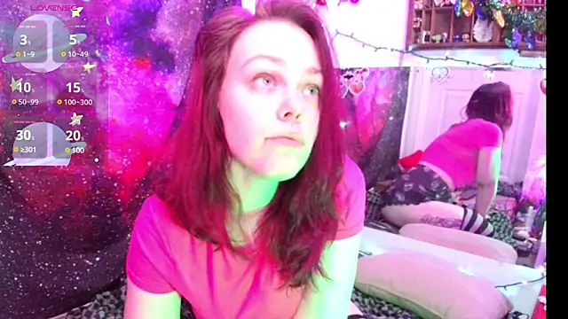 Snapshot of EverlyEster chatting on 01-02-25, 07:12 EverlyEster online show from 01-02-25, 07:12