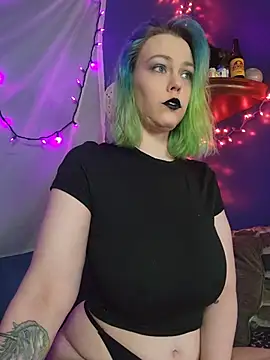 EverlyEster online show from 07-19-26, 04:27
