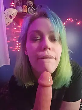 EverlyEster online show from 07-24-26, 03:48