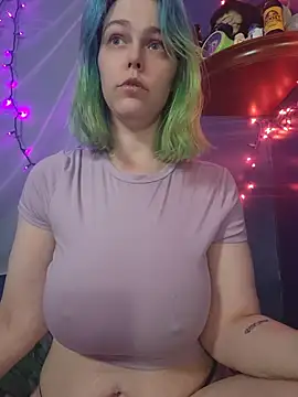 EverlyEster online show from 08-07-26, 03:52
