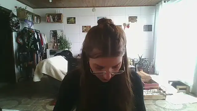 SweetyBabyDemon online show from 10-27-25, 12:31