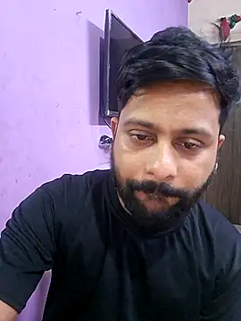 Snapshot of GlassBarge9 chatting on 03-07-25, 07:05 GlassBarge9 online show from 03-07-25, 07:05