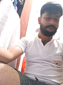 Snapshot of GlassBarge9 chatting on 03-09-25, 06:21 GlassBarge9 online show from 03-09-25, 06:21