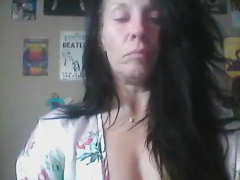 gorgeous11 online show from 02-24-25, 01:35