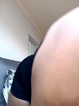 Snapshot of ThaBundaa chatting on 03-07-26, 07:05 ThaBundaa online show from 03-07-26, 07:05