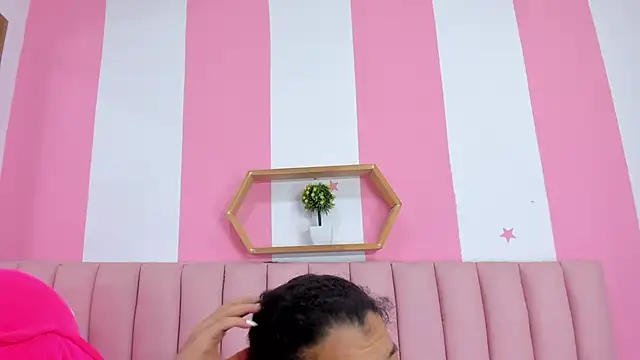 ISABELLA 020 online show from 02-27-26, 12:49