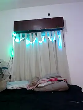 Snapshot of Shura_xxxBig chatting on 10-09-25, 01:47 Shura xxxBig online show from 10-09-25, 01:47