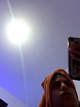 Snapshot of Shura_xxxBig chatting on 11-02-25, 01:08 Shura xxxBig online show from 11-02-25, 01:08