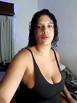 Snapshot of Shura_xxxBig chatting on 02-04-26, 01:11 Shura xxxBig online show from 02-04-26, 01:11