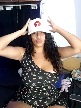 Snapshot of Shura_xxxBig chatting on 02-20-26, 06:26 Shura xxxBig online show from 02-20-26, 06:26