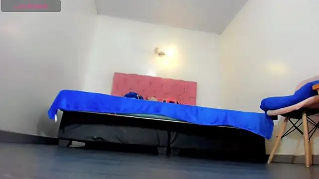  Riannagarcia  online show from 04-25-26, 07:33