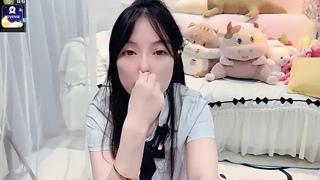 Snapshot of AKiKi711 chatting on 09-13-25, 04:51 AKiKi711 online show from 09-13-25, 04:51