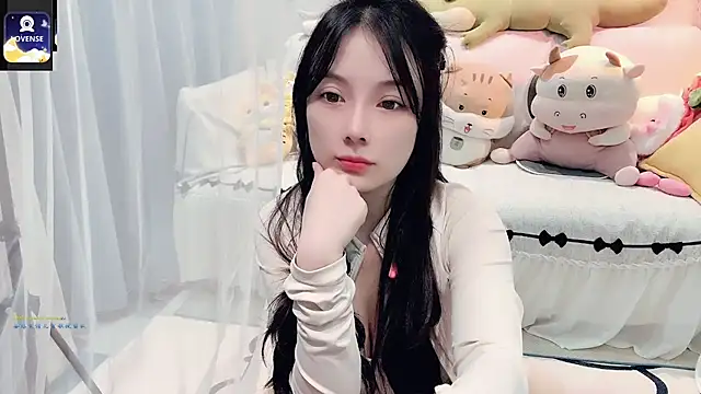 Snapshot of AKiKi711 chatting on 09-21-25, 05:03 AKiKi711 online show from 09-21-25, 05:03