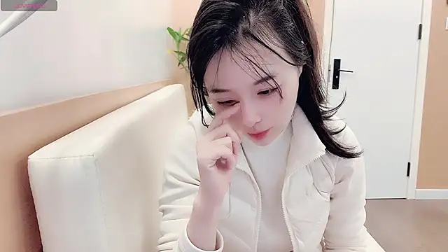 AKiKi711 online show from 02-17-26, 04:53