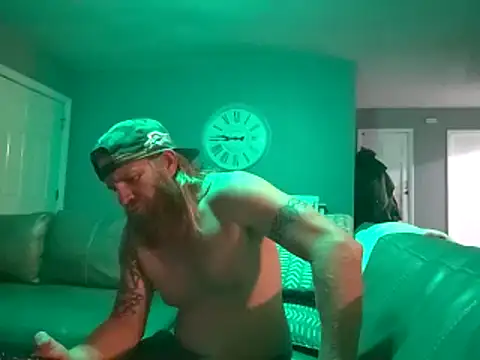 whitehammer94u online show from 11-04-25, 04:00