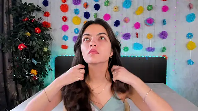 Milana Crystal  online show from 03-11-25, 08:30