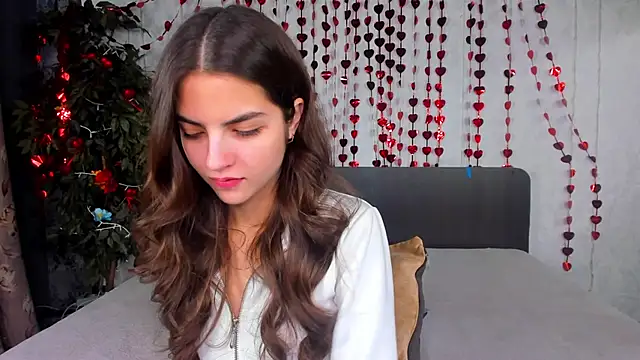 Milana Crystal  online show from 02-20-26, 08:16