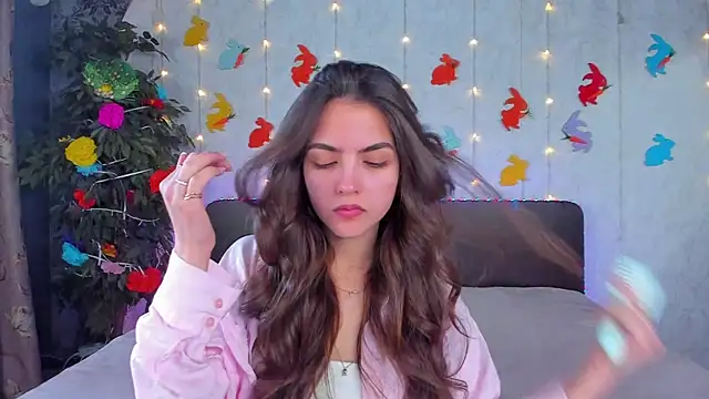 Milana Crystal  online show from 04-18-26, 07:12