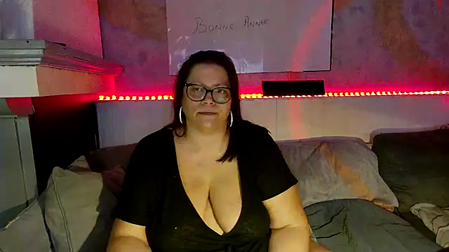 Snapshot of Lola-squirt chatting on 01-09-26, 10:22 Lola-squirt online show from 01-09-26, 10:22