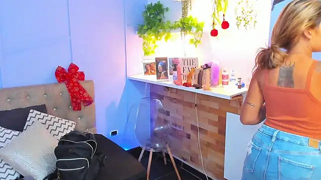 Georgina-coule online show from 12-11-24, 12:12