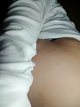 Snapshot of eylimeme chatting on 02-16-25, 09:48 eylimeme online show from 02-16-25, 09:48