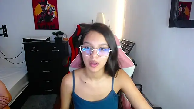 jessi and boy online show from 07-17-26, 07:08