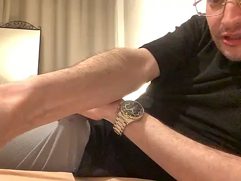 Snapshot of Hebrewhammers42 chatting on 03-20-26, 09:08 Hebrewhammers42 online show from 03-20-26, 09:08