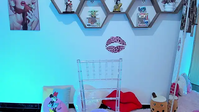 Snapshot of SharonSander chatting on 02-27-25, 07:34 SharonSander online show from 02-27-25, 07:34