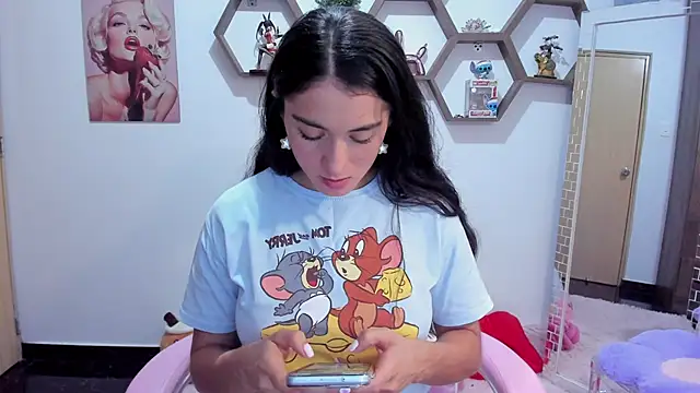 SharonSander online show from 04-07-26, 09:37