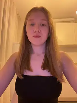 Snapshot of Eva_Weyne chatting on 05-26-26, 09:22 Eva Weyne online show from 05-26-26, 09:22