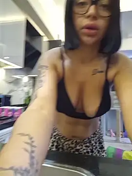 Snapshot of Esmertarcinim chatting on 12-04-25, 09:18 Esmertarcinim online show from 12-04-25, 09:18