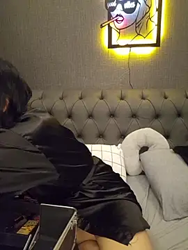 Snapshot of Esmertarcinim chatting on 01-17-26, 02:55 Esmertarcinim online show from 01-17-26, 02:55