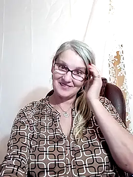 Snapshot of irinamaux chatting on 01-23-25, 05:42 irinamaux online show from 01-23-25, 05:42