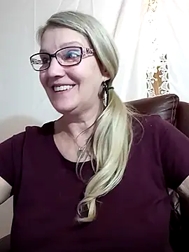 Snapshot of irinamaux chatting on 01-24-25, 06:35 irinamaux online show from 01-24-25, 06:35