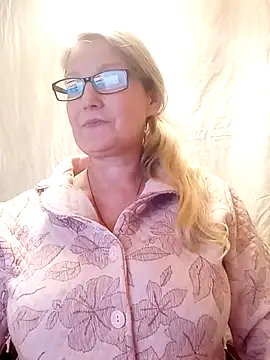 Snapshot of irinamaux chatting on 02-04-25, 05:55 irinamaux online show from 02-04-25, 05:55