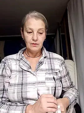 irinamaux online show from 10-24-25, 03:58