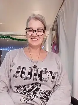 irinamaux online show from 11-28-25, 12:24