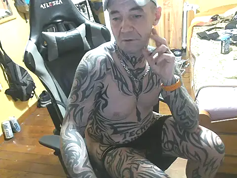 Tomi18cmm2 online show from 02-15-26, 08:49