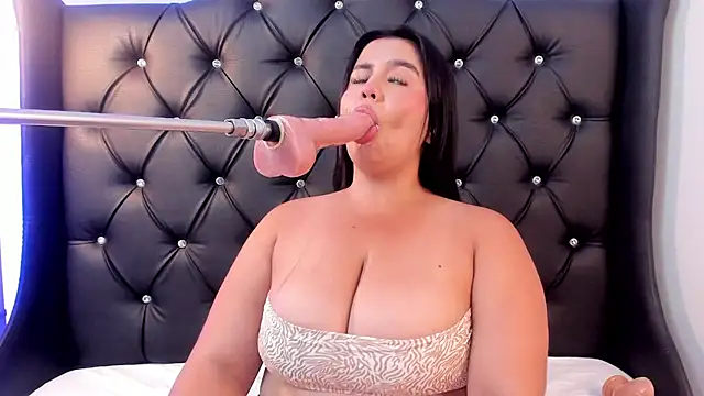 sweett katty  online show from 02-15-25, 07:28