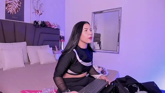 Sofi Perez  online show from 03-06-26, 11:17