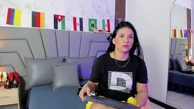 Sofi Perez  online show from 07-06-26, 11:29