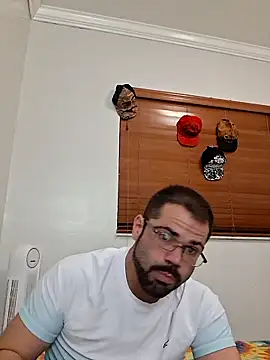 Zander823 online show from 02-05-26, 07:35