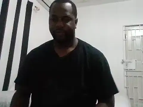 Snapshot of Bighood_T chatting on 01-02-25, 02:11 Bighood T online show from 01-02-25, 02:11