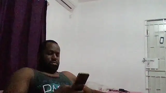 Snapshot of Bighood_T chatting on 10-07-25, 05:15 Bighood T online show from 10-07-25, 05:15