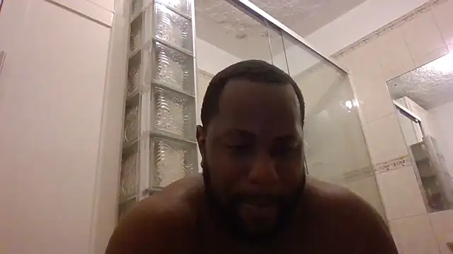 Snapshot of Bighood_T chatting on 02-16-26, 05:14 Bighood T online show from 02-16-26, 05:14