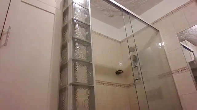 Snapshot of Bighood_T chatting on 02-27-26, 06:13 Bighood T online show from 02-27-26, 06:13